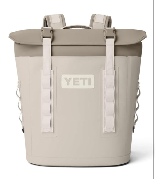 YETI HOPPER M 12 BACKPACK